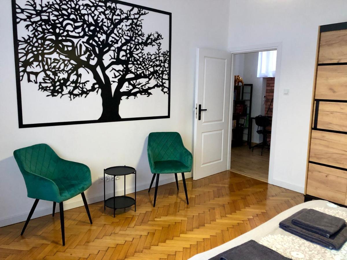 Apartament Loft Apartment Bielsko-Biala Bagian luar foto